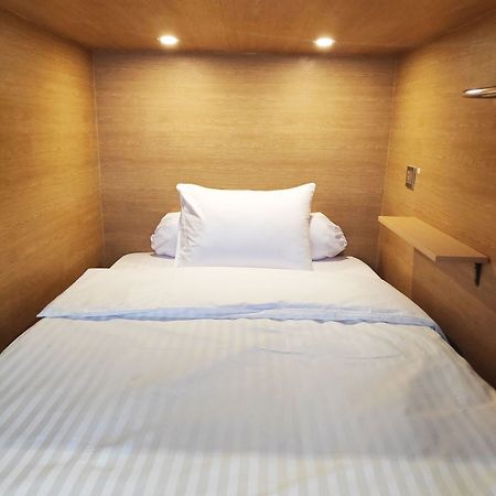 Vk Pods Jakarta - Hostel Bagian luar foto